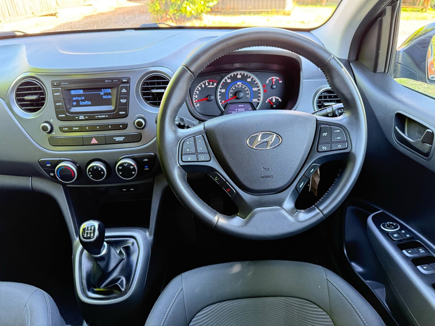 Used Hyundai i10 2018 for sale - 76379464: Photo 15