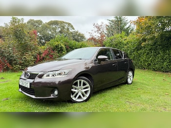 Used Lexus CT 2011 for sale - 76102394: Photo