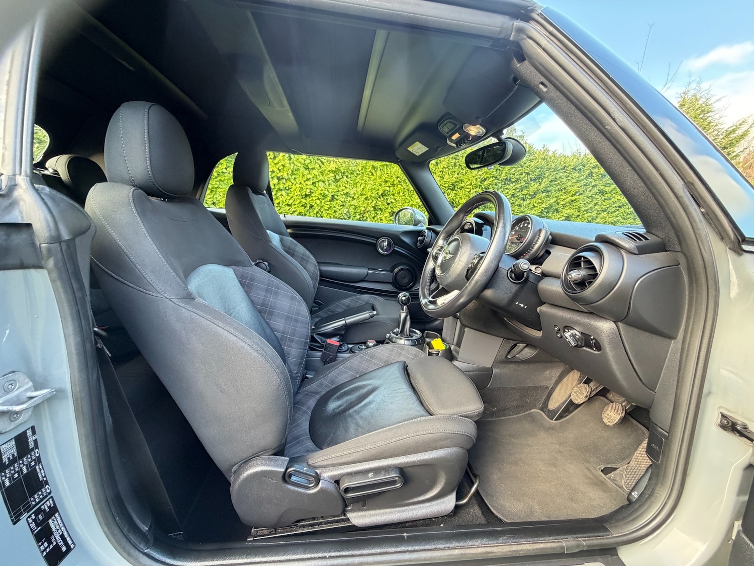 Used MINI Convertible 2017 for sale - 77721568: Photo 8