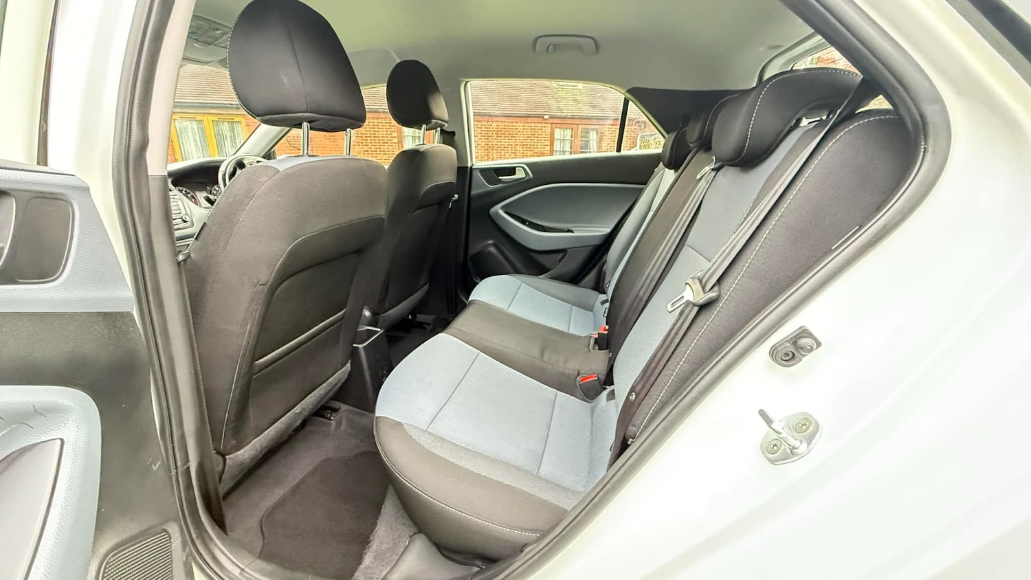 Used Hyundai i20 2017 for sale - 77262259: Photo 14