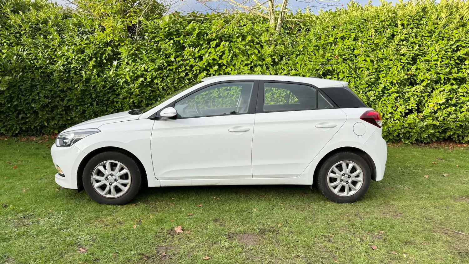 Used Hyundai i20 2017 for sale - 77262259: Photo 3