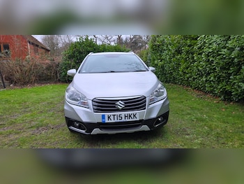 Used Suzuki SX4 S-Cross 2015 for sale - 76948648: Photo