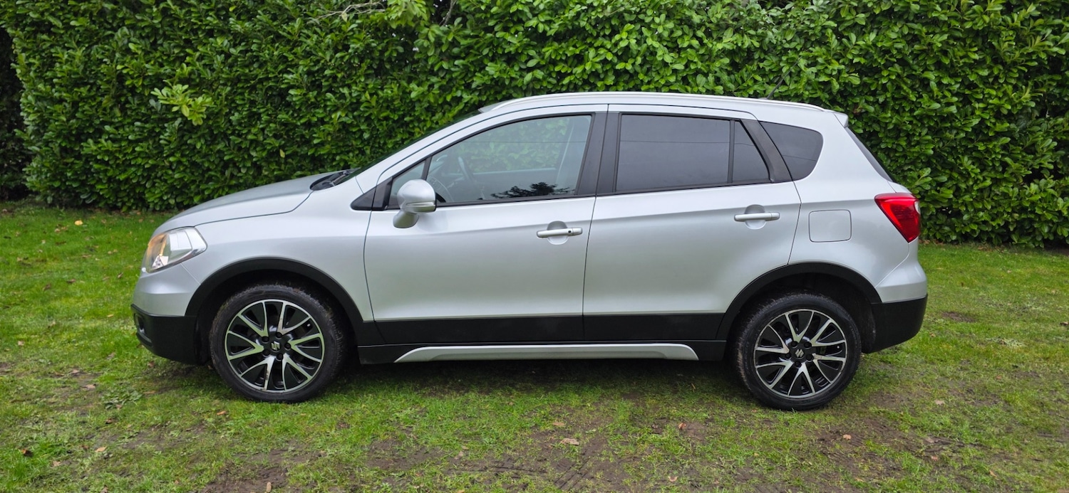 Used Suzuki SX4 S-Cross 2015 for sale - 76948648: Photo 4