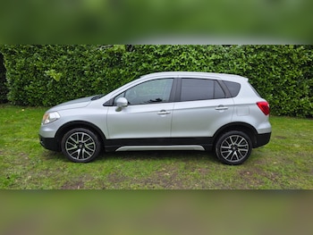 Used Suzuki SX4 S-Cross 2015 for sale - 76948648: Photo