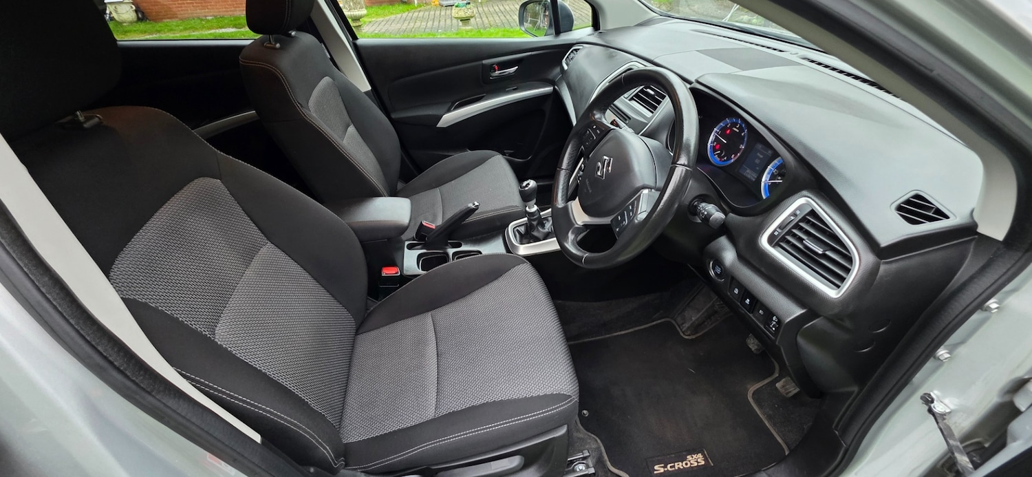 Used Suzuki SX4 S-Cross 2015 for sale - 76948648: Photo 8