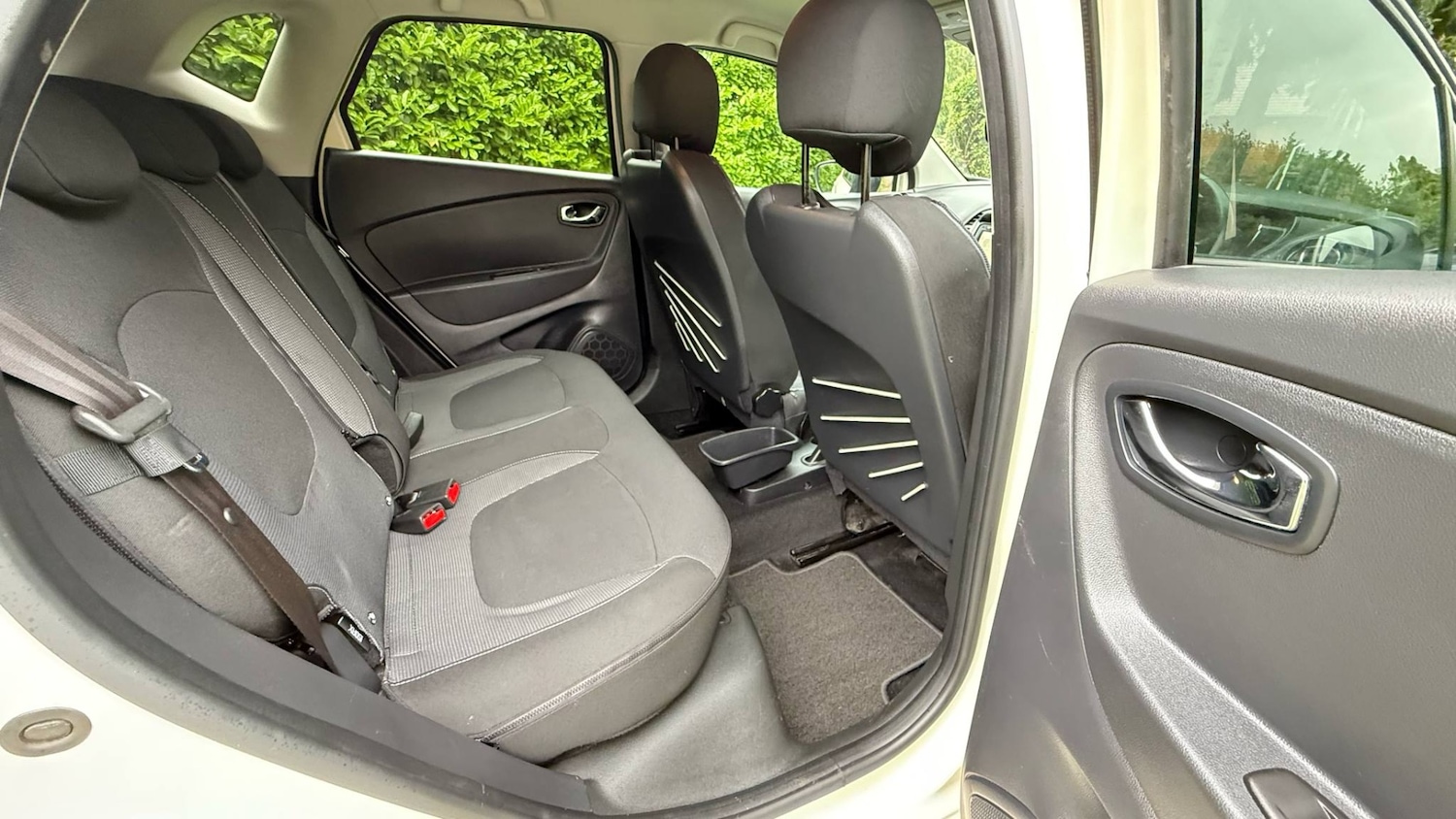 Used Renault Captur 2016 for sale - 76424994: Photo 10