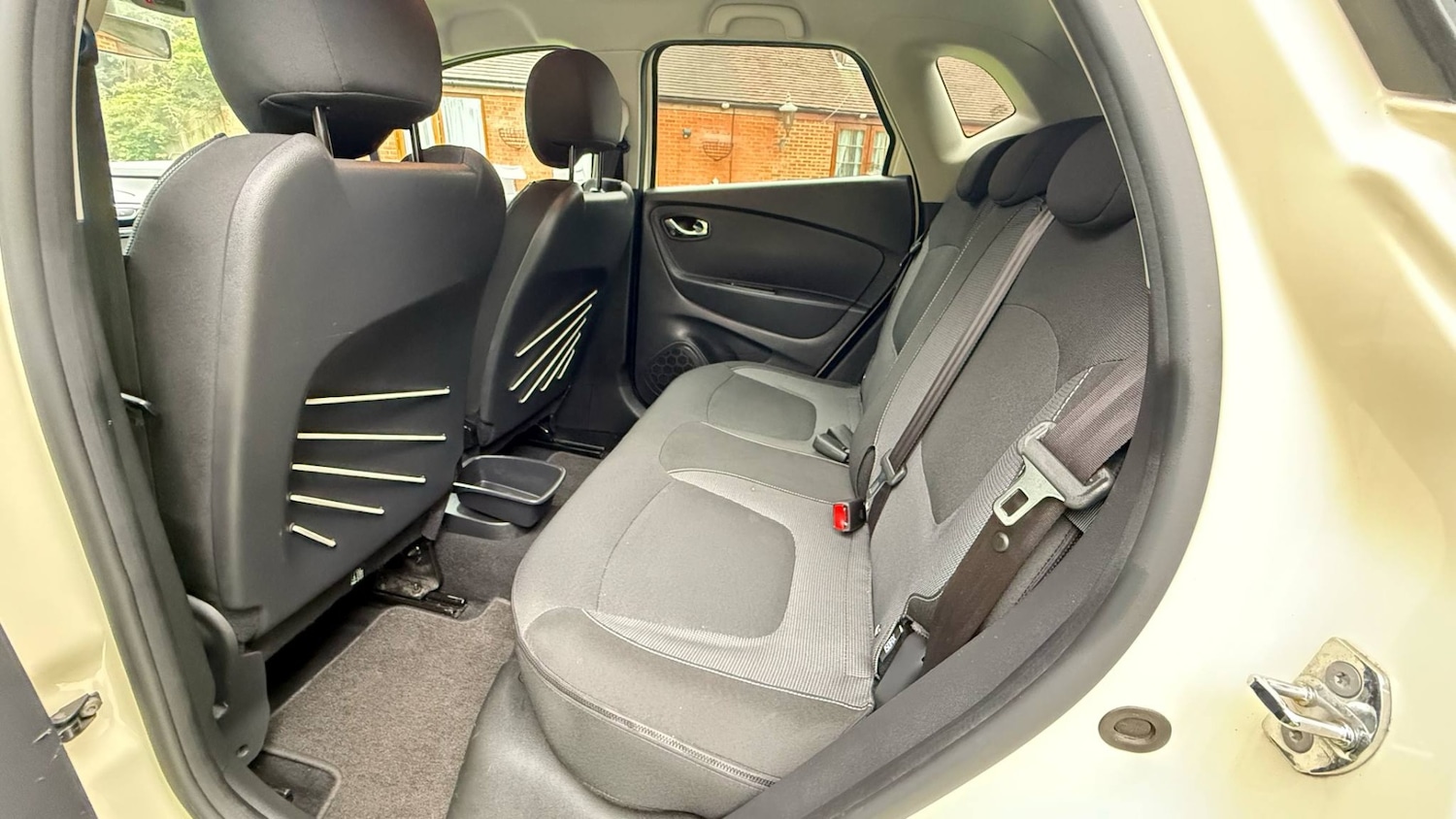 Used Renault Captur 2016 for sale - 76424994: Photo 14