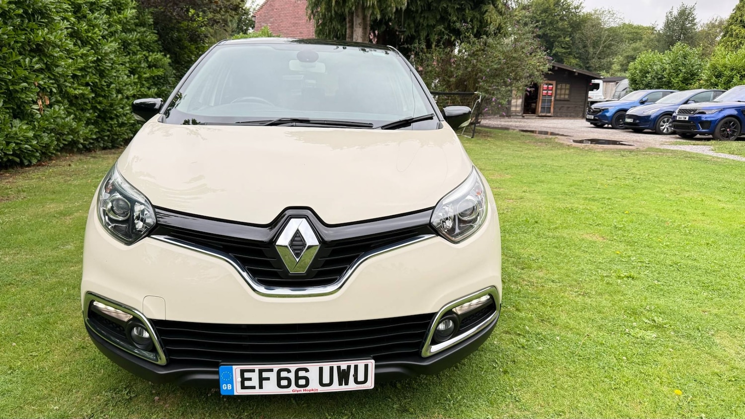 Used Renault Captur 2016 for sale - 76424994: Photo 2