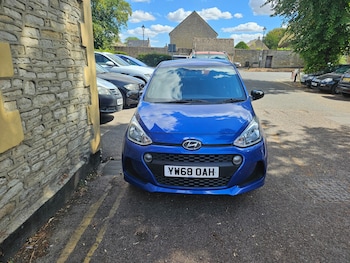 Used Hyundai i10 2019 for sale - 79605887: Photo