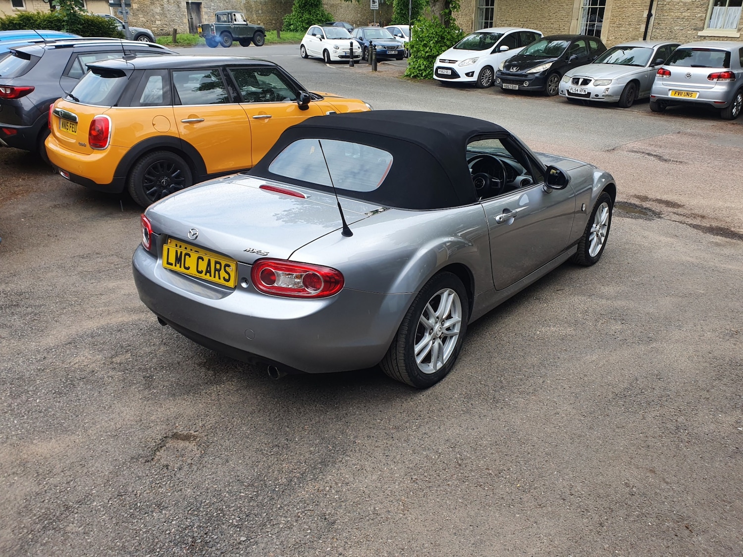 Used Mazda MX-5 2010 for sale - 76272040: Photo 2