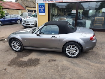 Used Mazda MX-5 2010 for sale - 76272040: Photo