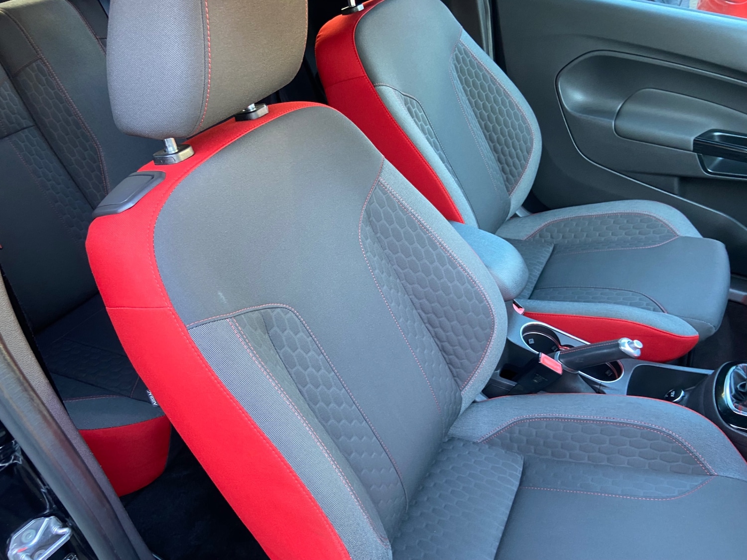 Used Ford Fiesta 2015 for sale - 77943537: Photo 9