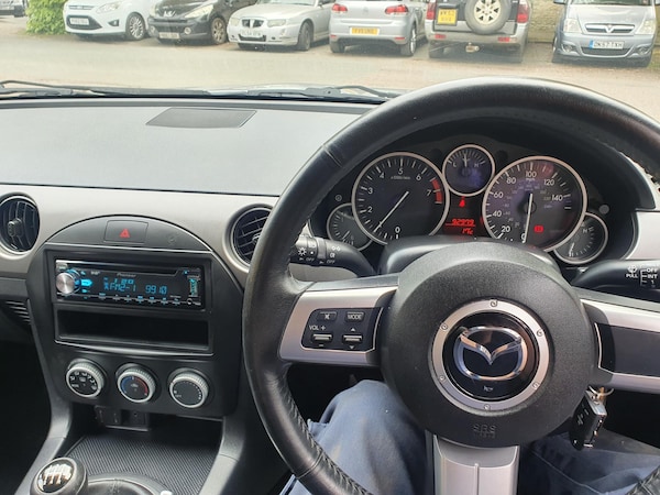 Used Mazda MX-5 2010 for sale - 67424918: Photo 8