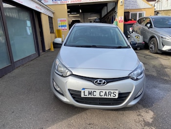 Used Hyundai i20 2015 for sale - 77950837: Photo