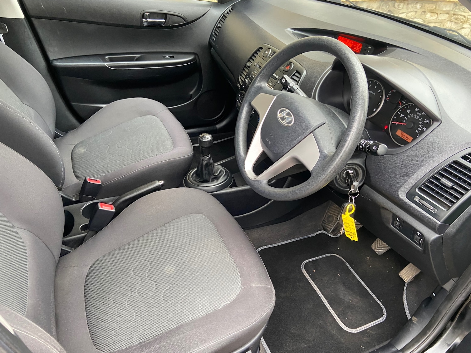 Used Hyundai i20 2009 for sale - 77595539: Photo 6