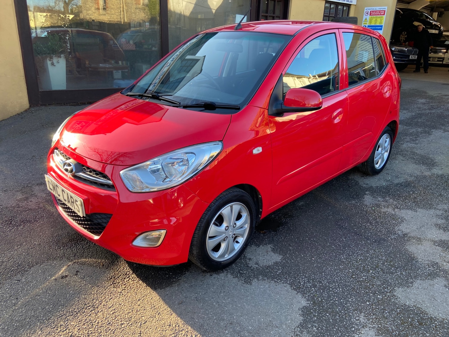 Used Hyundai i10 2012 for sale - 77921075: Photo 2