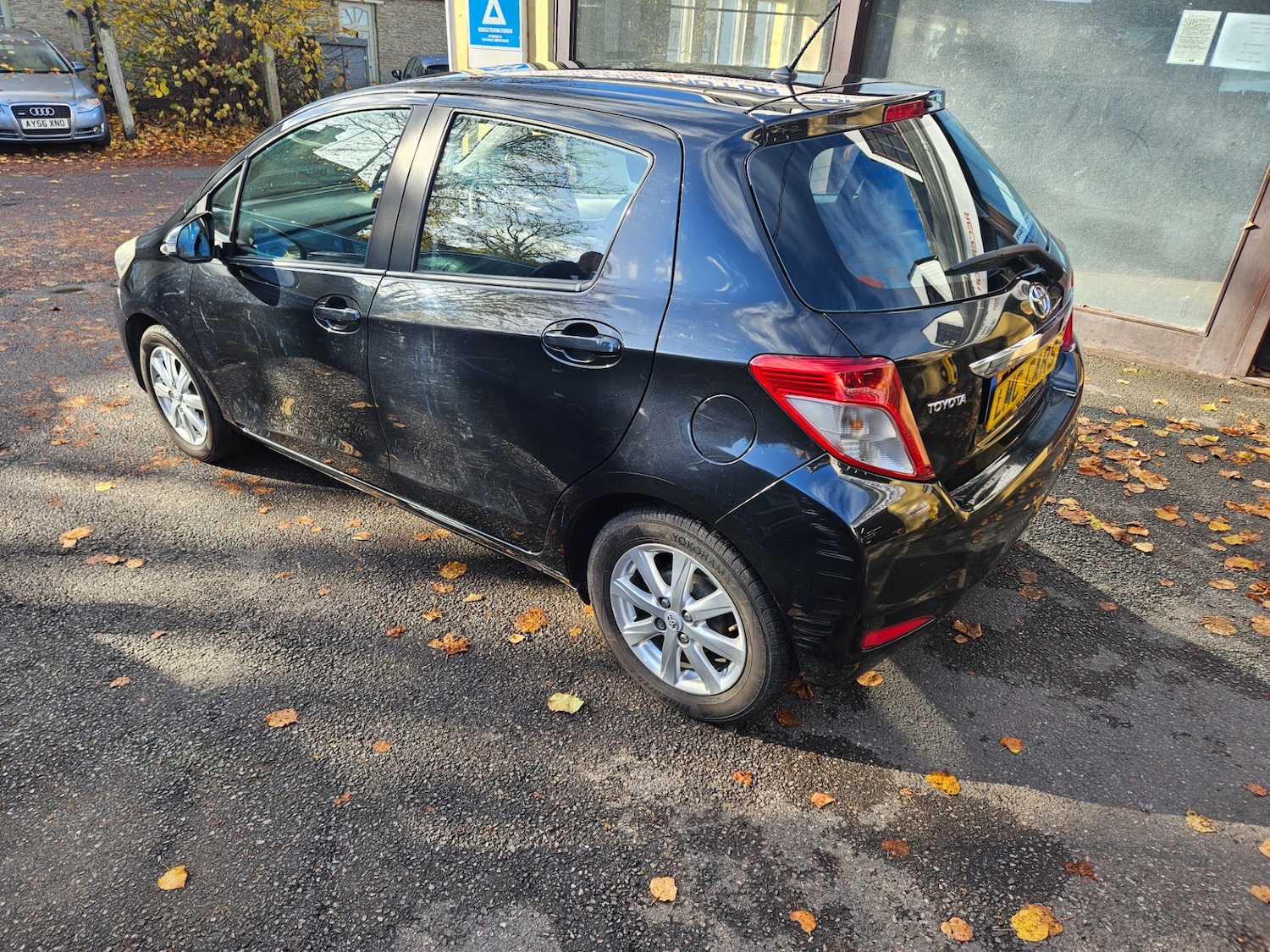 Used Toyota Yaris 2013 for sale - 76347391: Photo 11