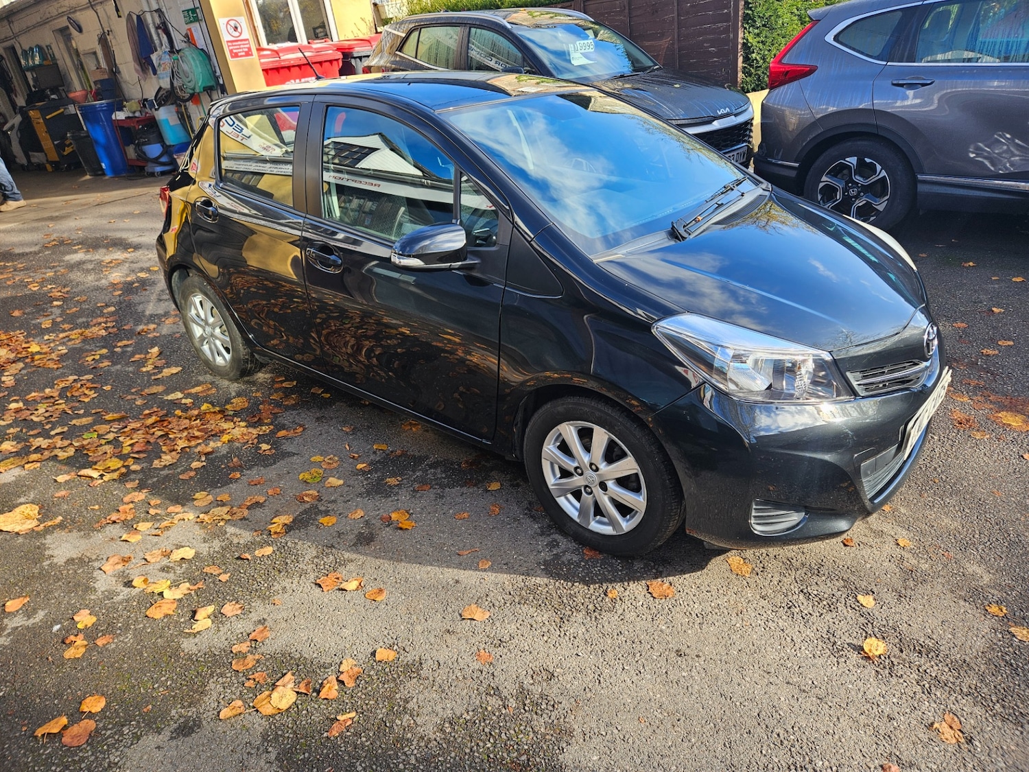 Used Toyota Yaris 2013 for sale - 76347391: Photo 2