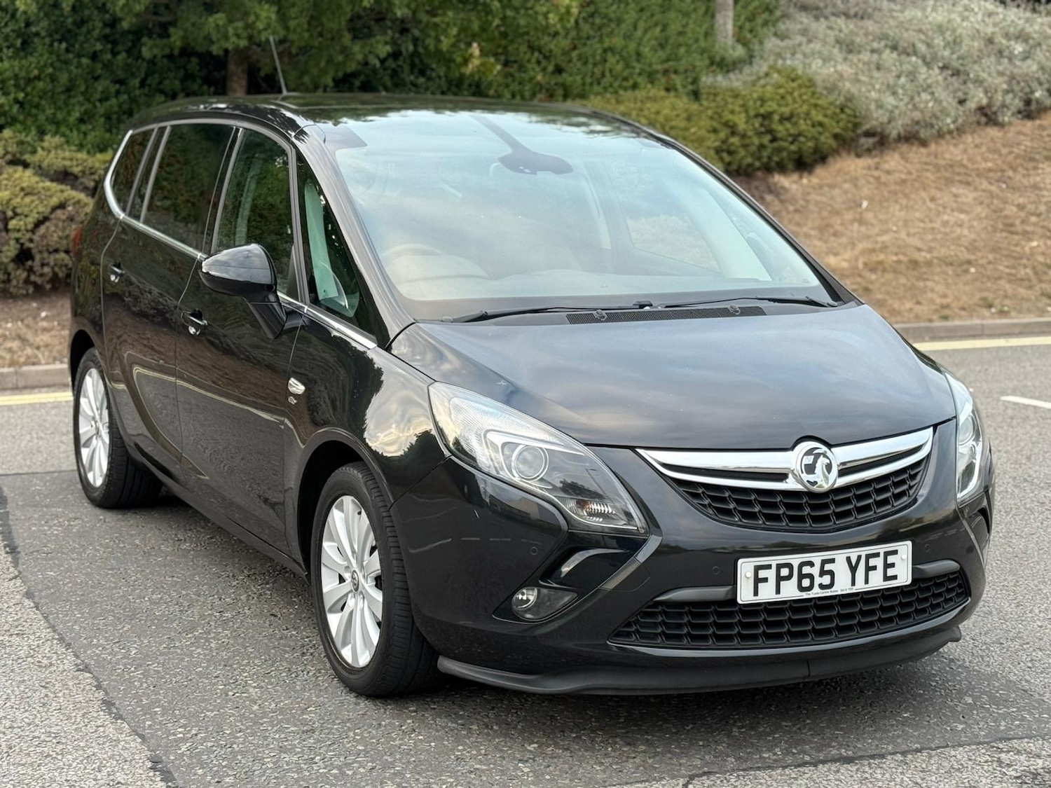 Used Vauxhall Zafira 2016 for sale - 76135823: Photo 1