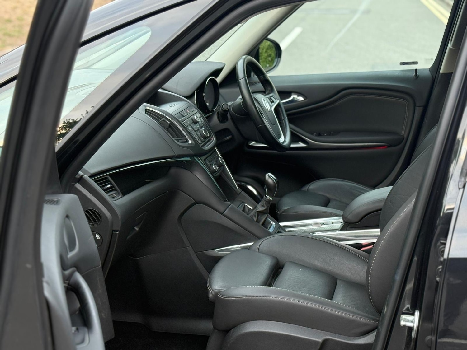 Used Vauxhall Zafira 2016 for sale - 76135823: Photo 9