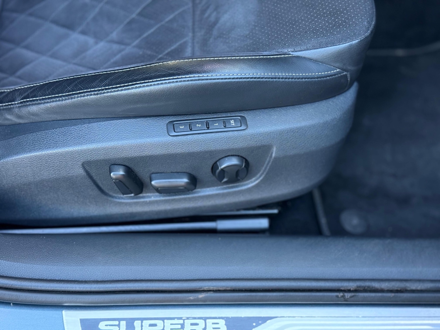 Used Skoda Superb 2018 for sale - 76638613: Photo 11