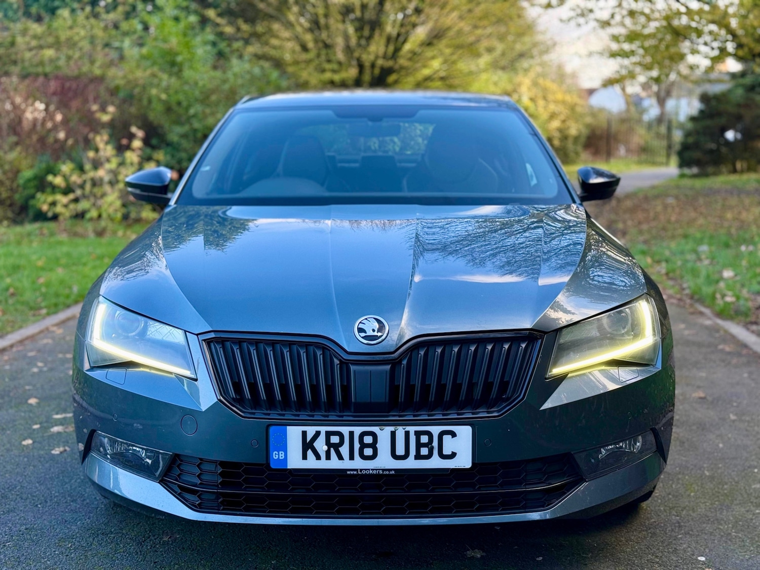 Used Skoda Superb 2018 for sale - 76638613: Photo 2