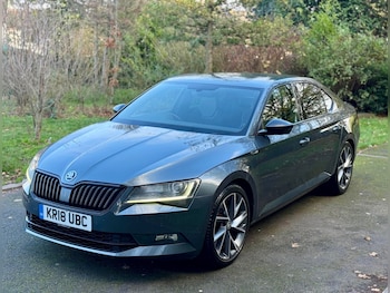 Used Skoda Superb 2018 for sale - 76638613: Photo