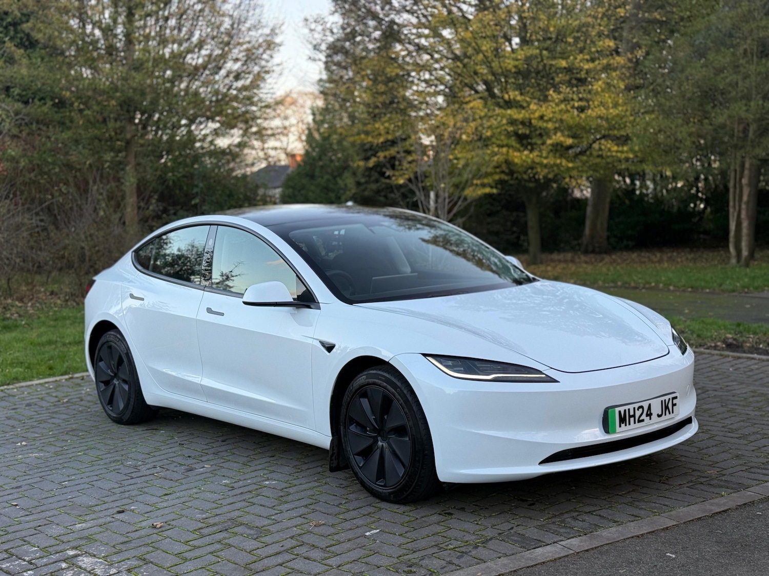 Used Tesla Model 3 2024 for sale - 76631095: Photo 1