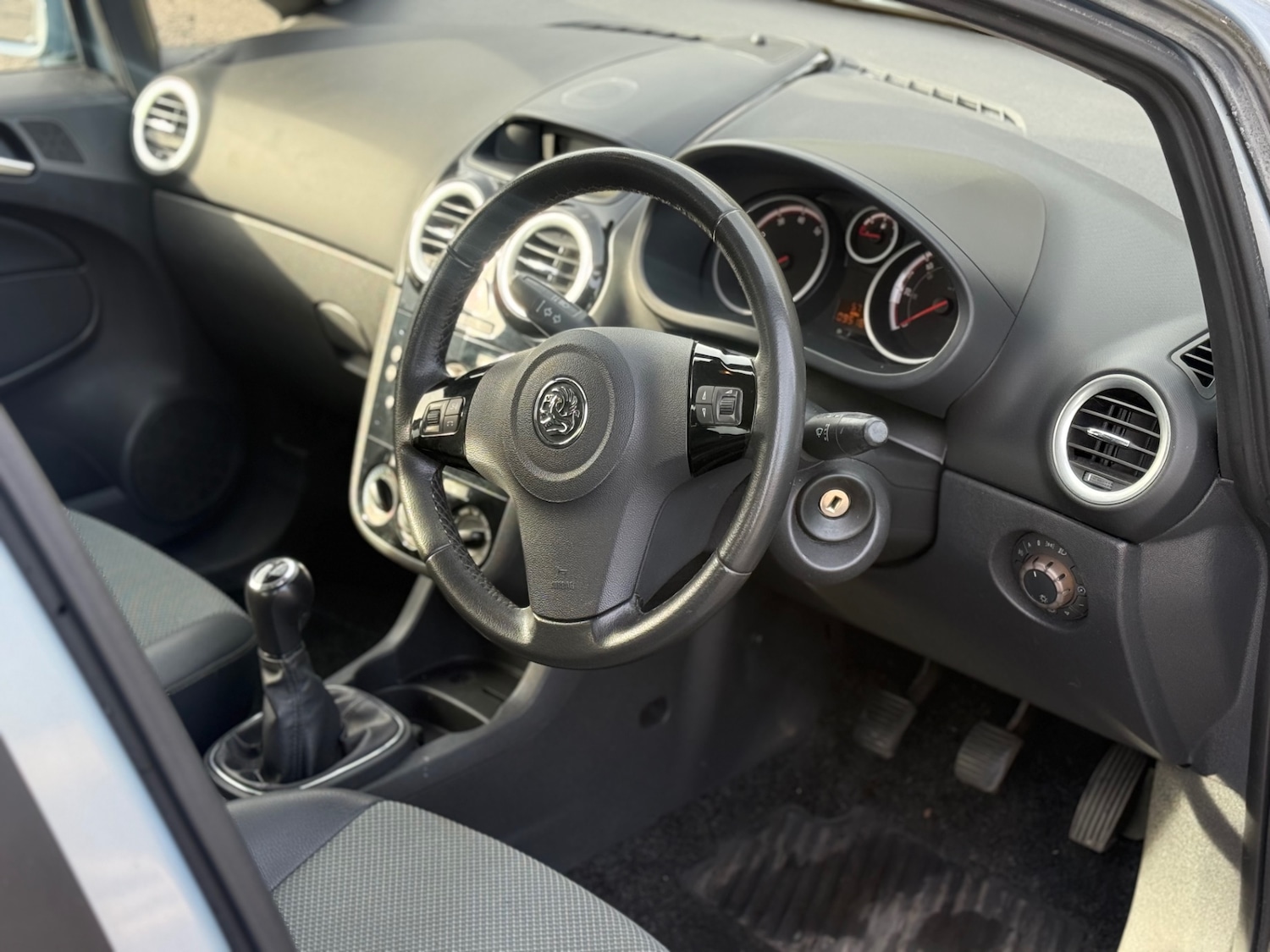 Used Vauxhall Corsa 2009 for sale - 77584768: Photo 7