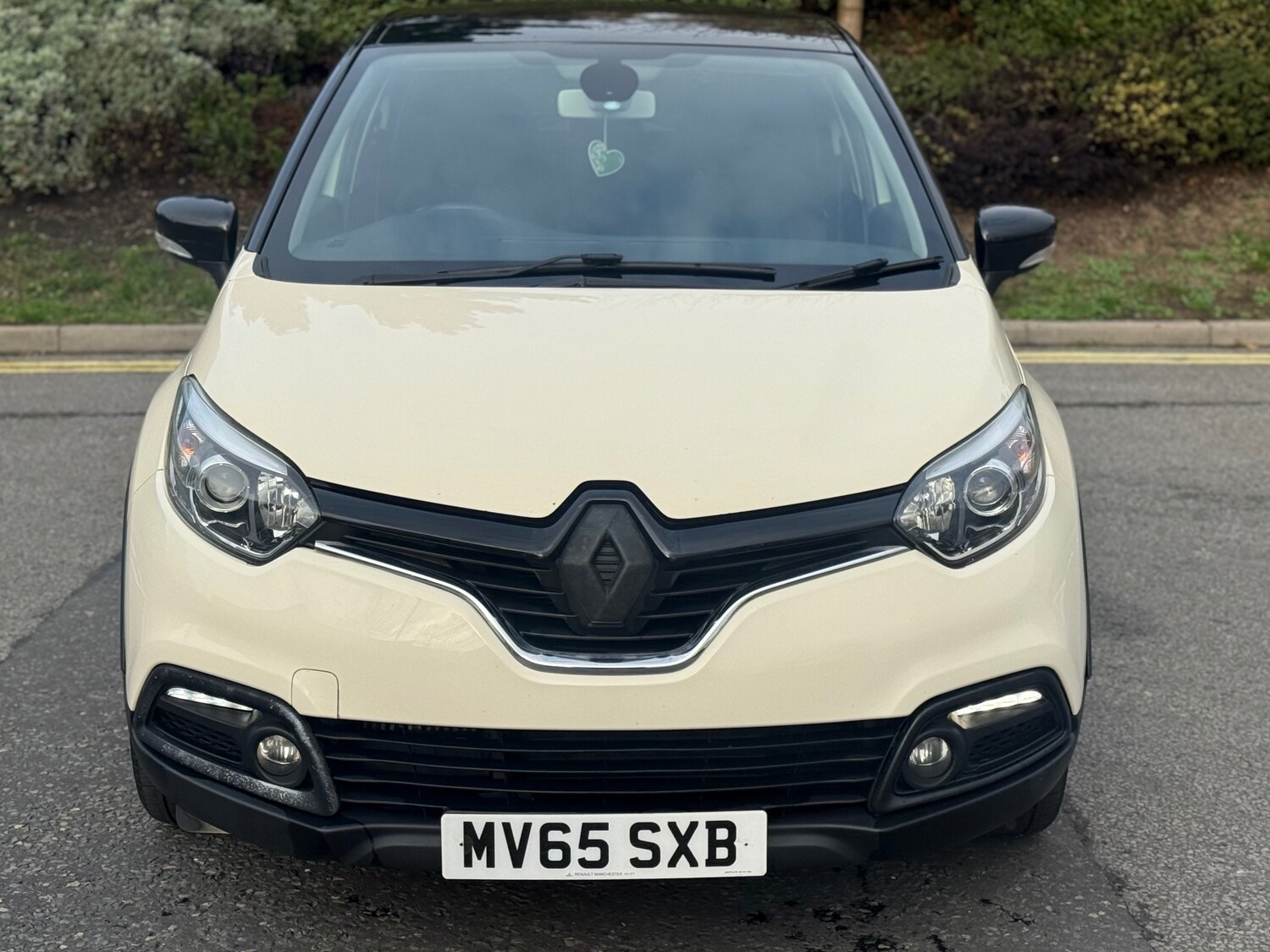 Used Renault Captur 2015 for sale - 76490889: Photo 2