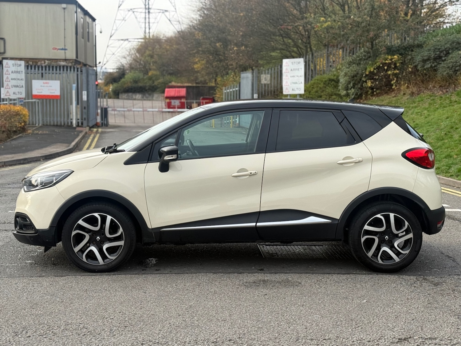 Used Renault Captur 2015 for sale - 76490889: Photo 5