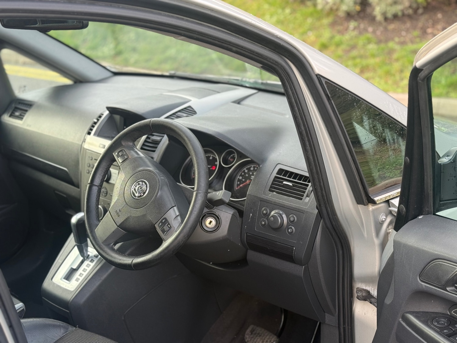 Used Vauxhall Zafira 2005 for sale - 76949198: Photo 7