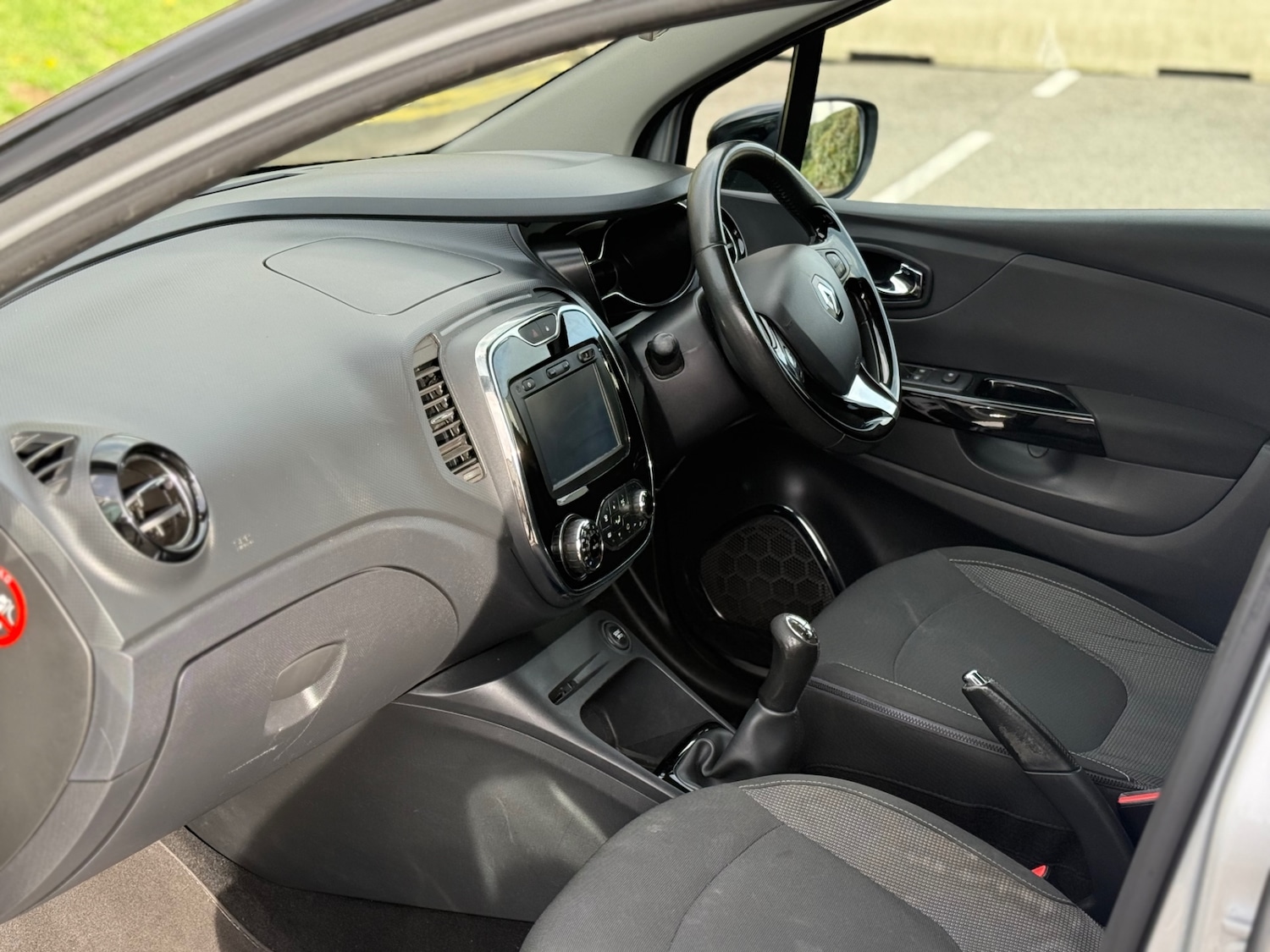 Used Renault Captur 2015 for sale - 77755213: Photo 11