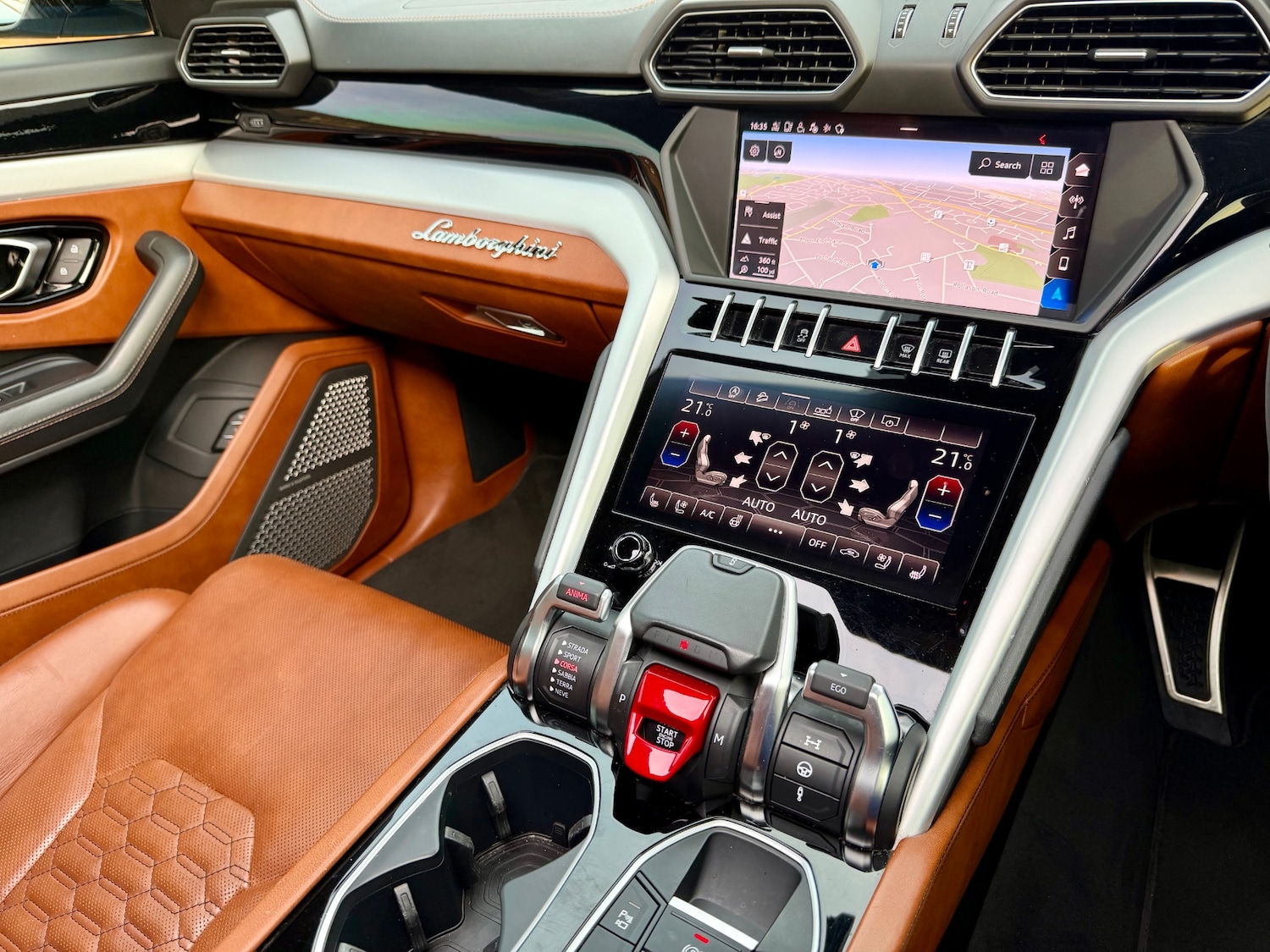 Used Lamborghini Urus 2019 for sale - 77976760: Photo 16