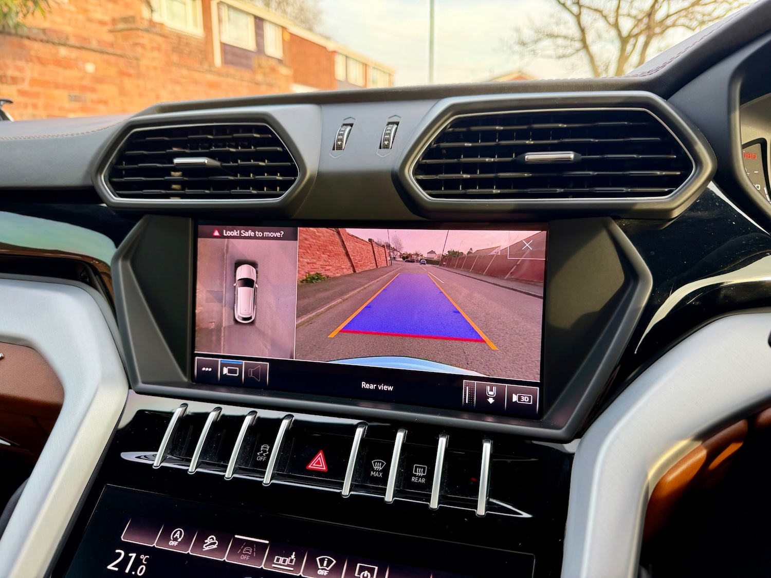 Used Lamborghini Urus 2019 for sale - 77976760: Photo 19