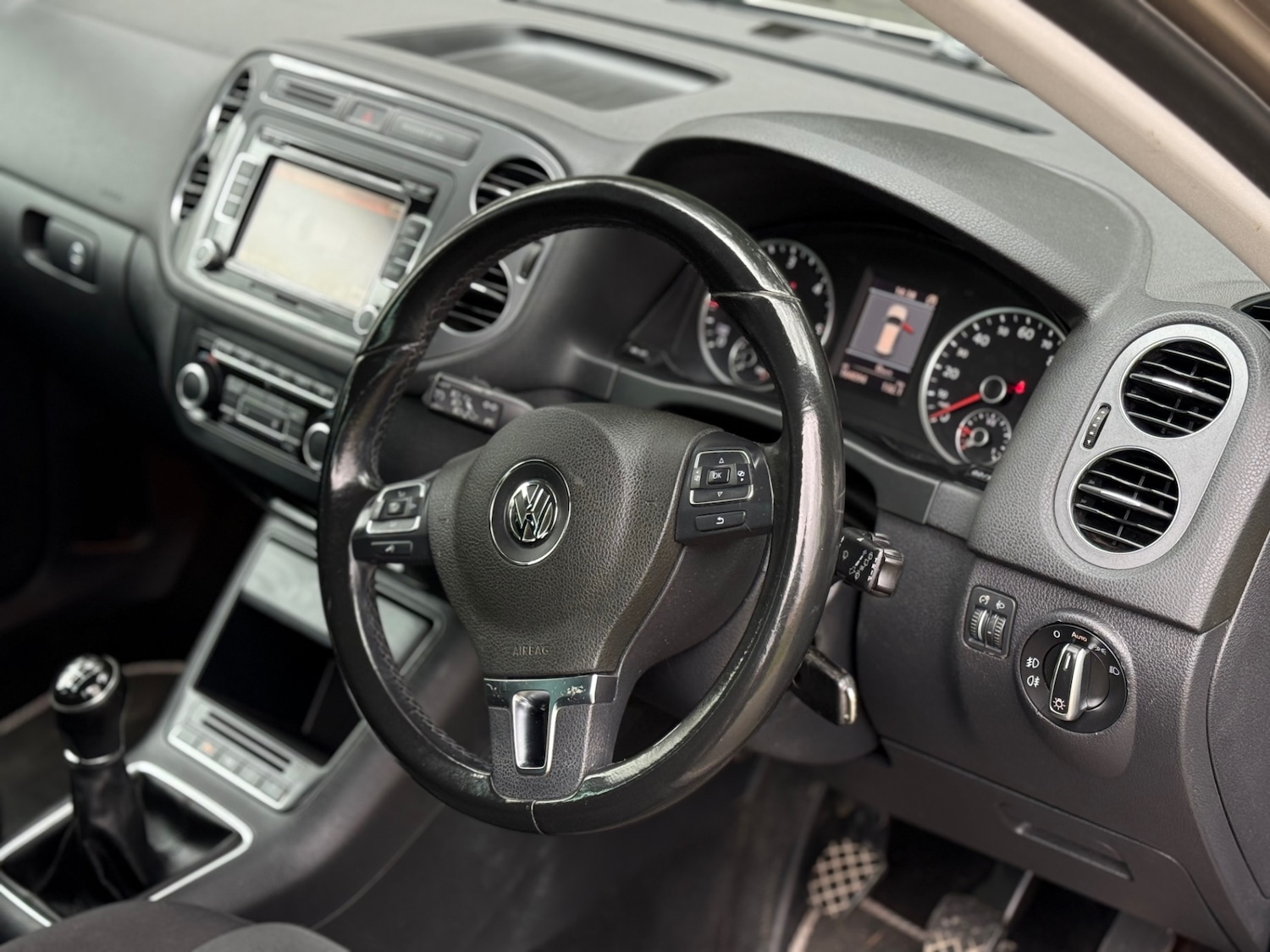 Used Volkswagen Tiguan 2013 for sale - 77681327: Photo 9