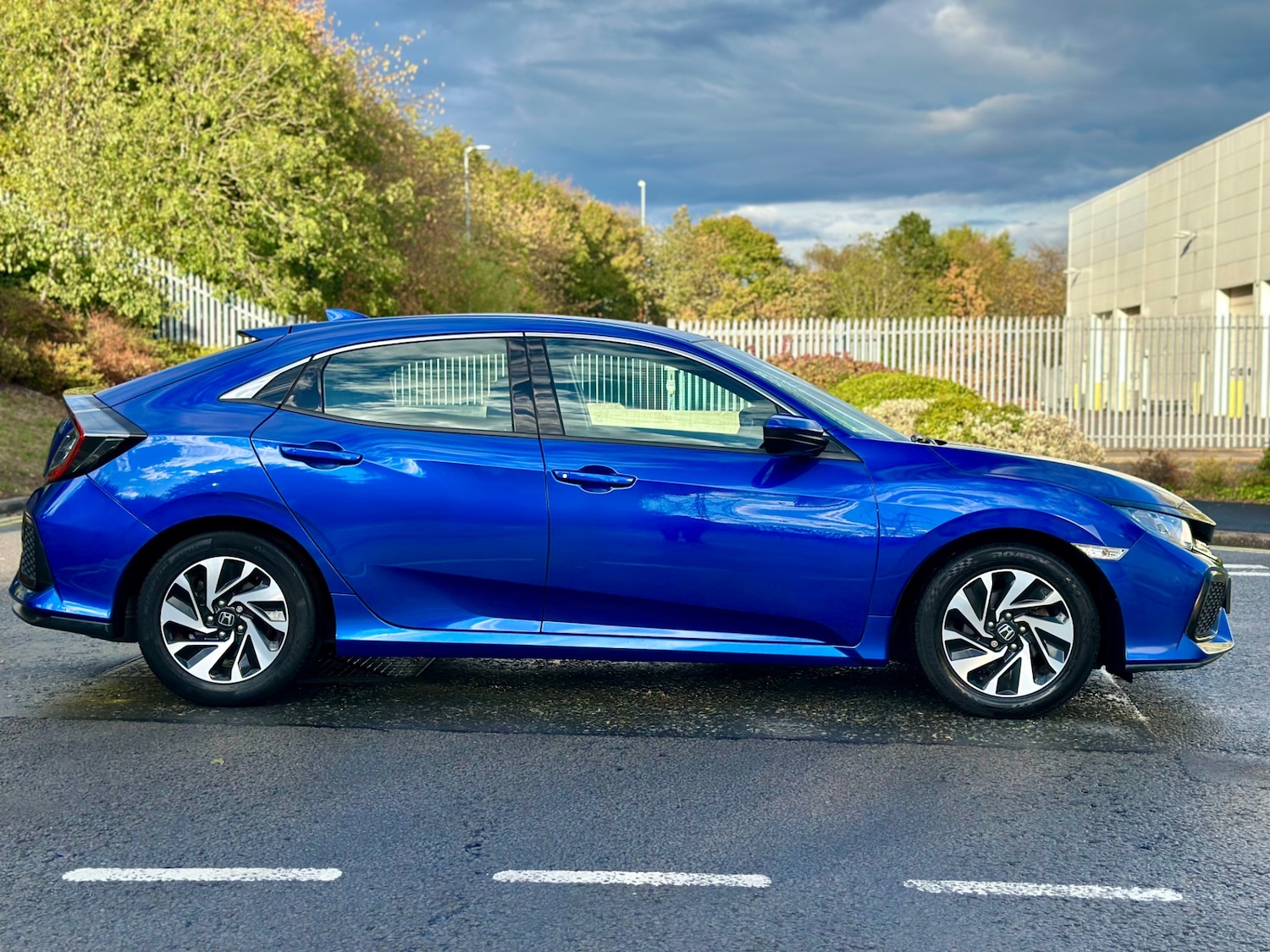 Used Honda Civic 2017 for sale - 77406202: Photo 4