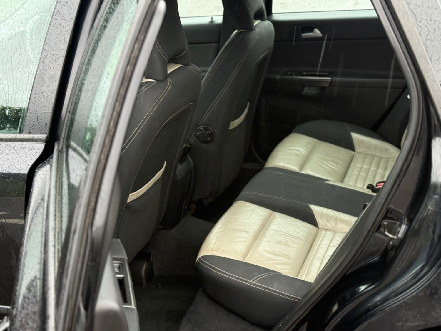 Used Volvo V50 2010 for sale - 77584766: Photo 10