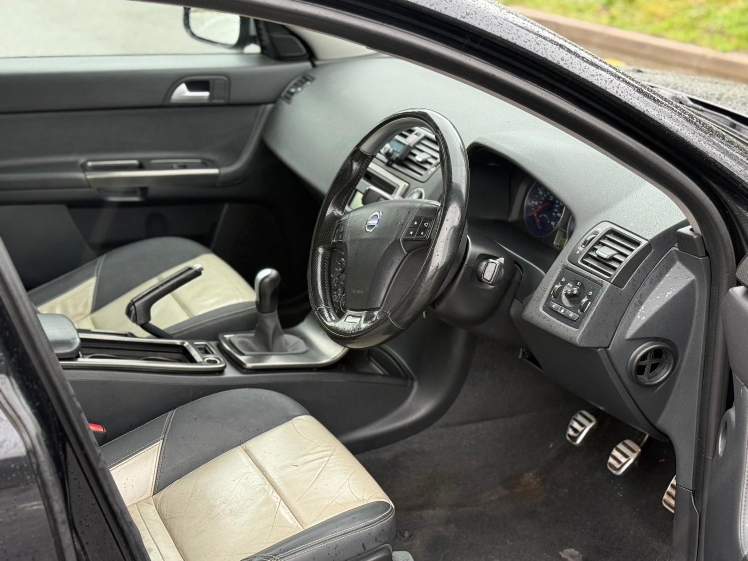 Used Volvo V50 2010 for sale - 77584766: Photo 8