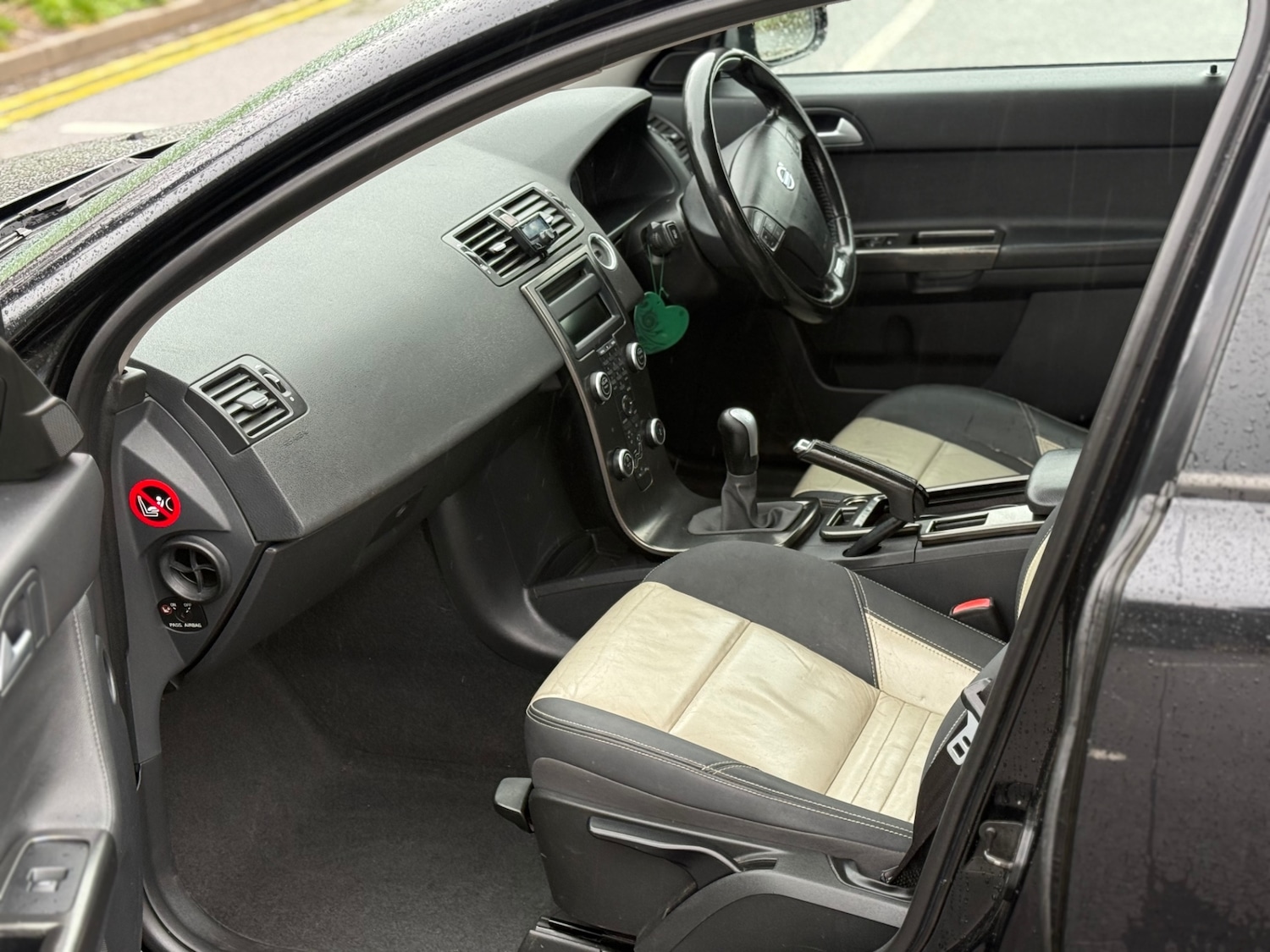 Used Volvo V50 2010 for sale - 77584766: Photo 9