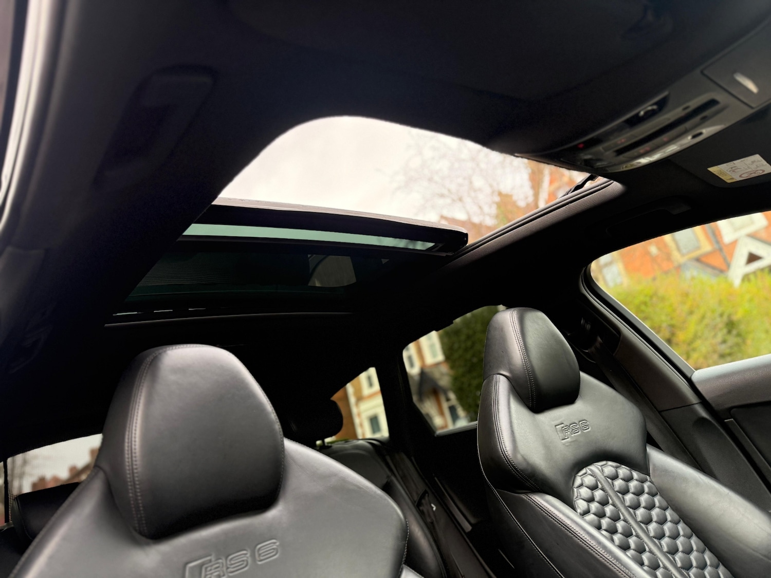 Used Audi RS6 2015 for sale - 76544629: Photo 18