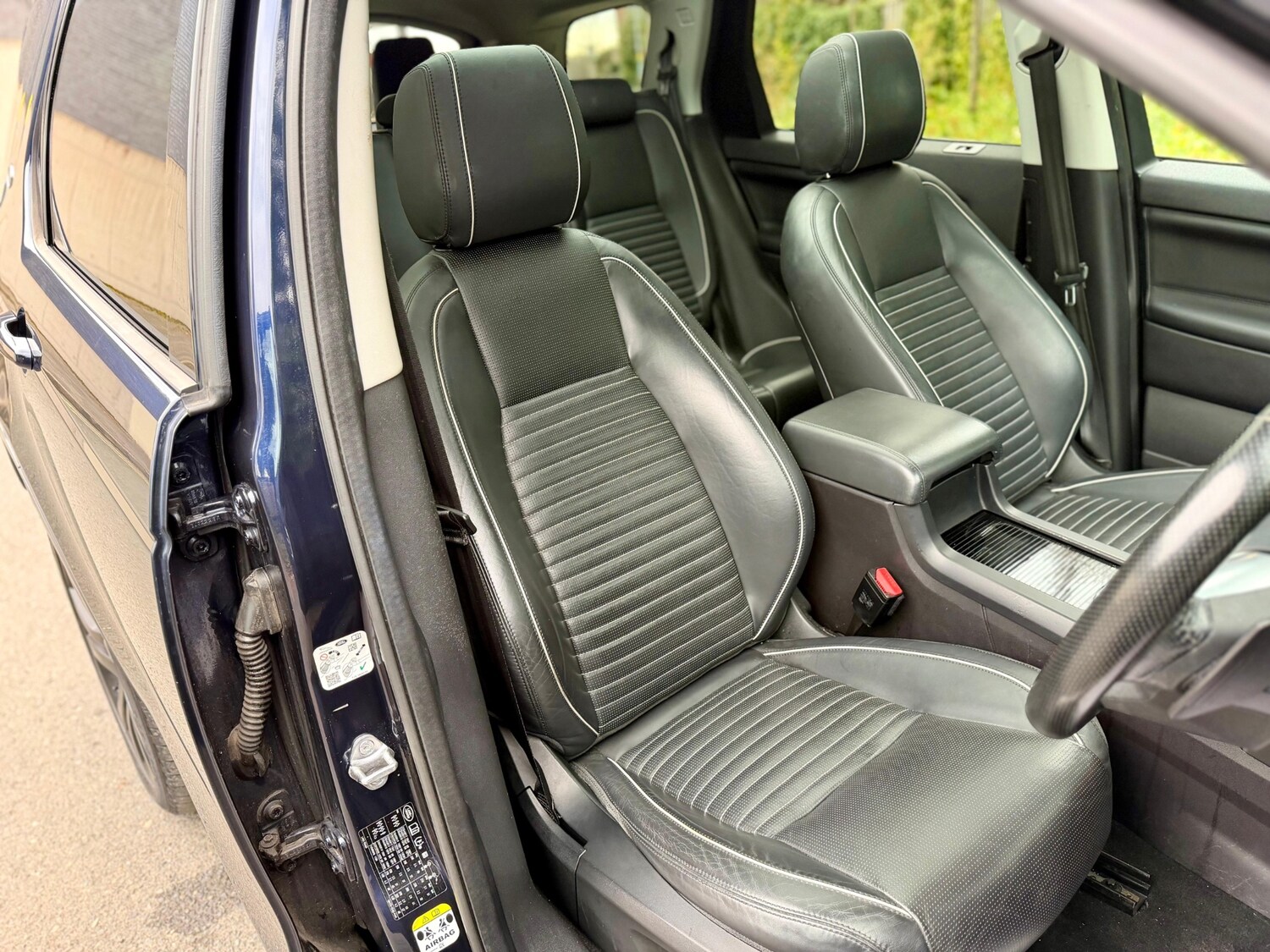 Used Land Rover Discovery Sport 2017 for sale - 78107393: Photo 14