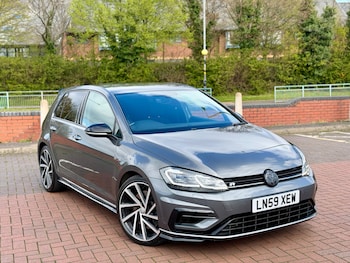 Used Volkswagen Golf 2018 for sale - 78117079: Photo