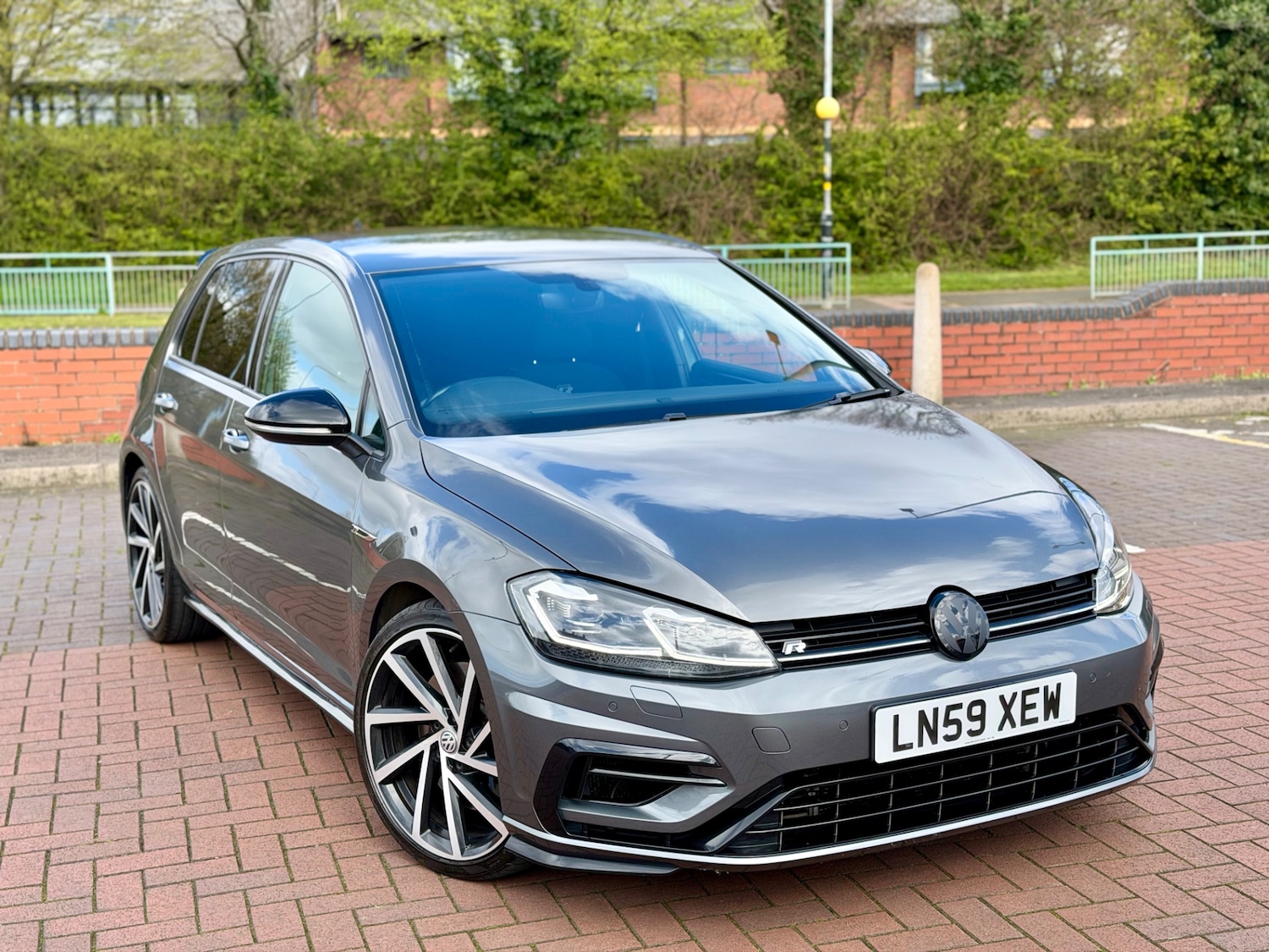 Used Volkswagen Golf 2018 for sale - 78117079: Photo 2