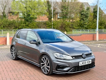 Used Volkswagen Golf 2018 for sale - 78117079: Photo