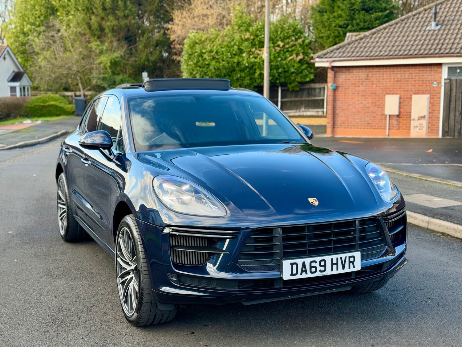 Used Porsche Macan 2019 for sale - 77438515: Photo 2