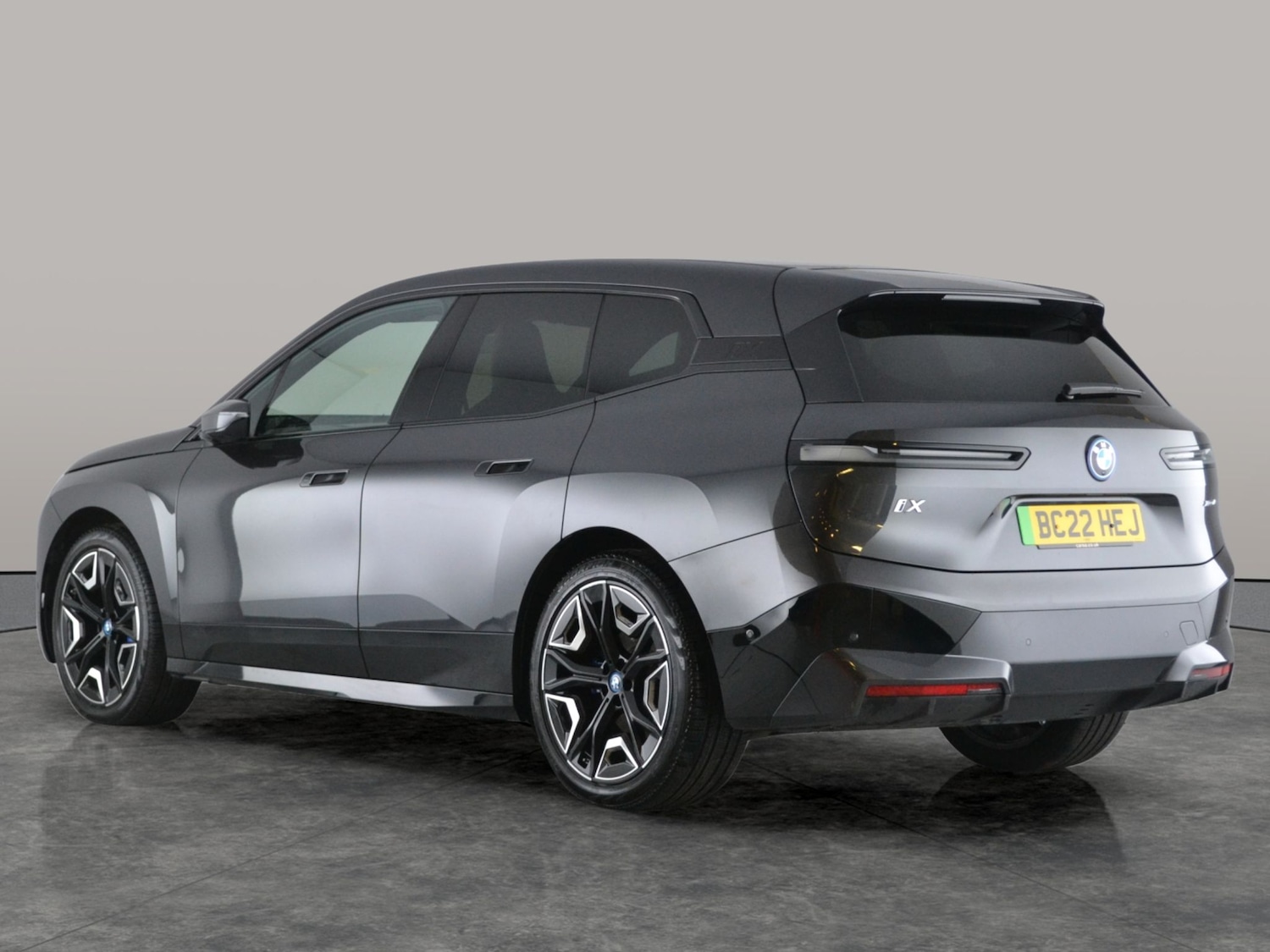 Used BMW iX 2022 for sale - 76928352: Photo 11