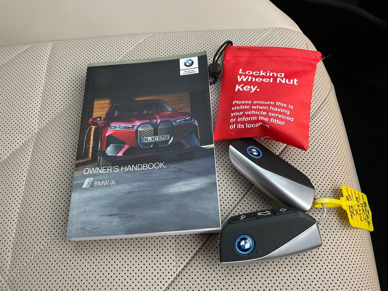 Used BMW iX 2022 for sale - 76928352: Photo 48