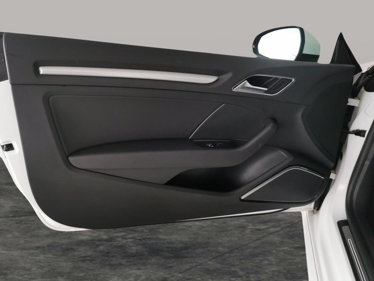 Used Audi A3 Cabriolet 2018 for sale - 76782094: Photo 25