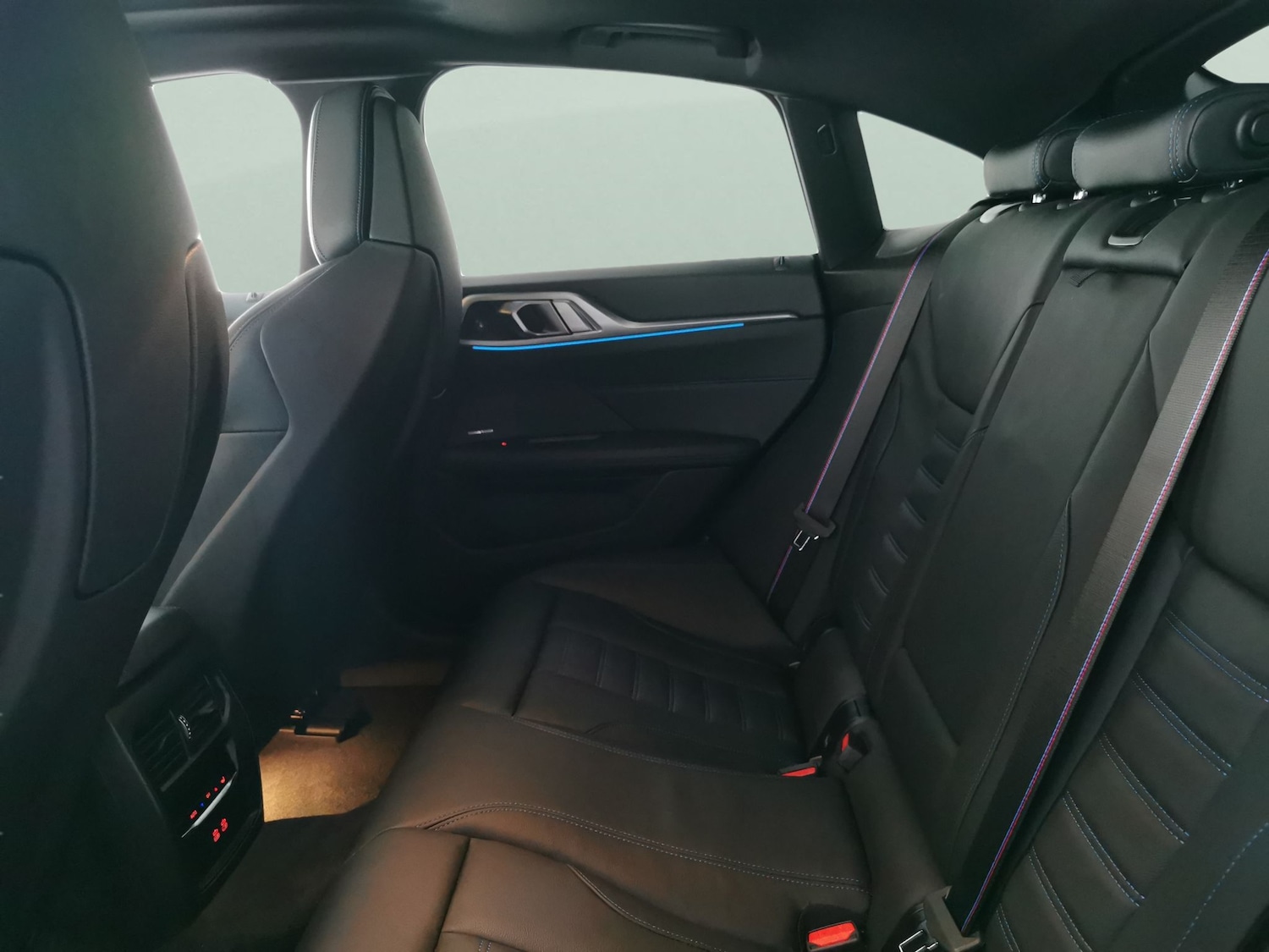 Used BMW i4 2024 for sale - 77186739: Photo 32